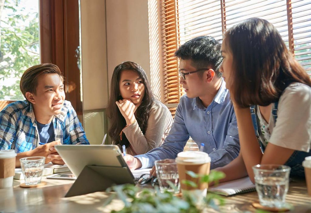 seo team meeting