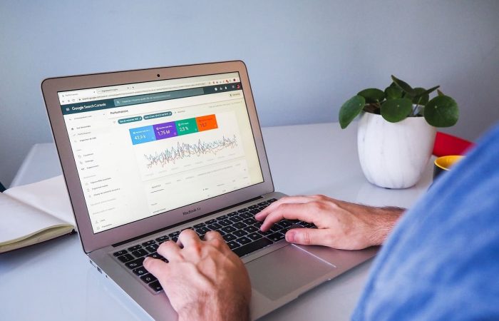 10-KPI-SEO-yang-perlu-anda-lacak-–-Mulai-cara-praktek-info-lainnya (1)